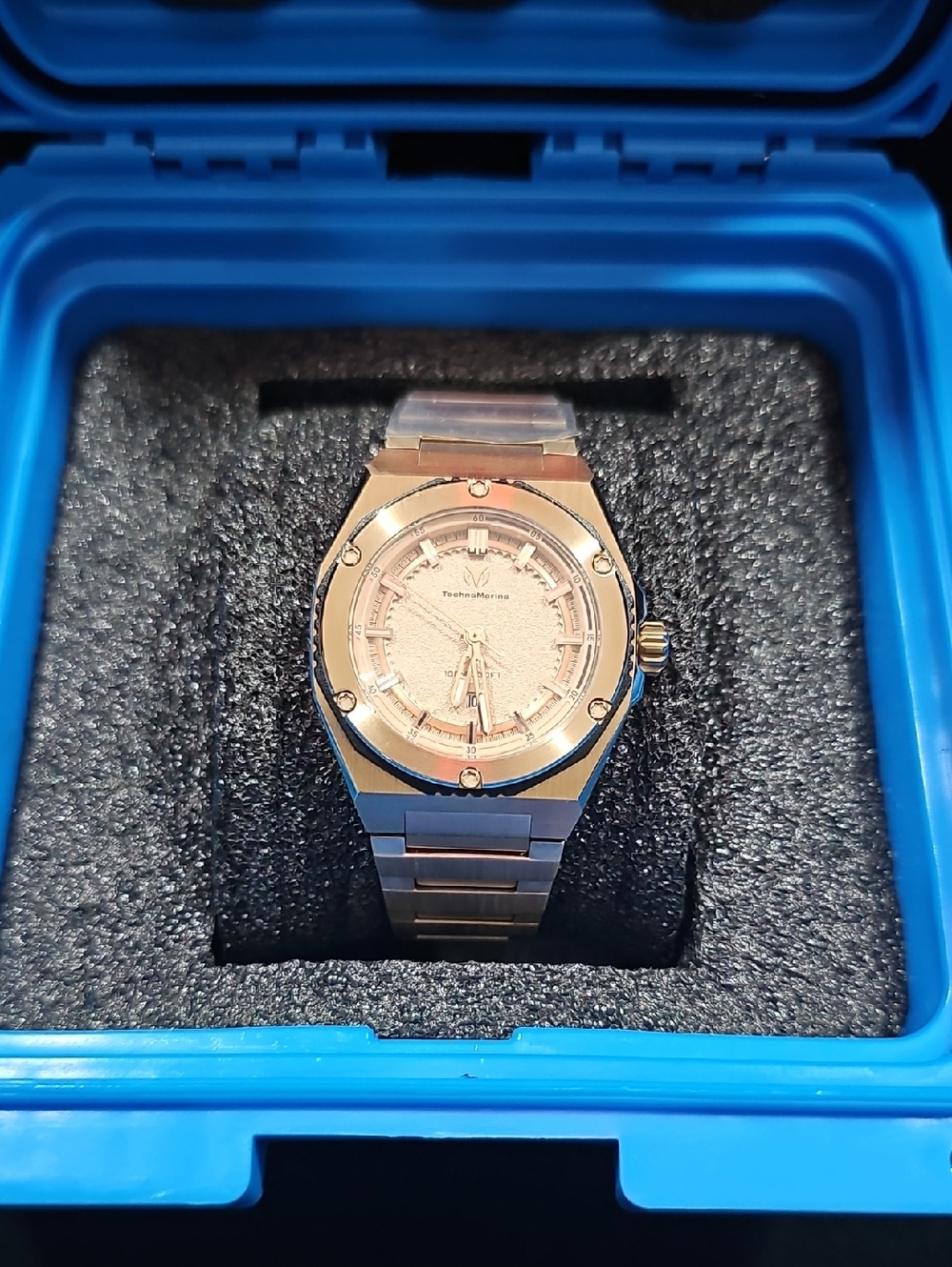 *Brand New* Technomarine Coral Qaurtz Rose Gold Womans Watch